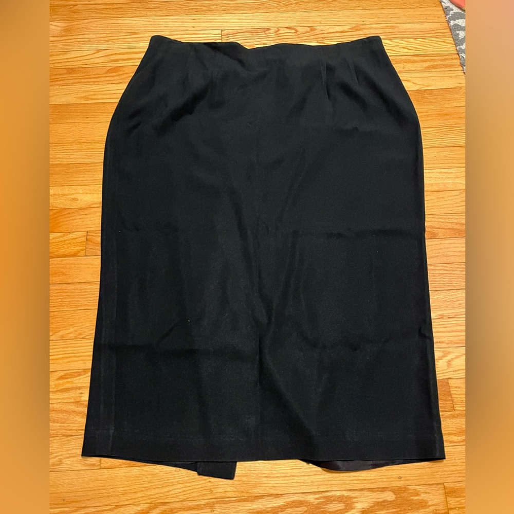 Women’s 22W Tamotsu New York Black Skirt